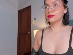 Amateur Sex Cam of ValentinaVegaaa