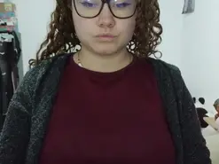 Amateur Nude Webcam of Curly_greeneyed