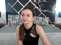 Amateur Sex Chat of CyrenaLuxe