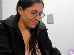 Amateur Live Porn of chantal_adams0