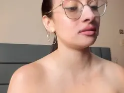 Amateur Free Live Porn of AndraCyrus