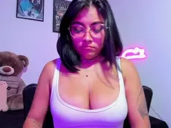 Amateur Live Sex of nina_desire_