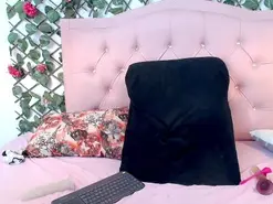 Amateur Sex Cam of Lucy_Cute