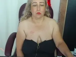 Amateur Free Live Porn of Lis_Madura