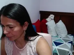 Amateur Live Sex Cam of Camilavargas_