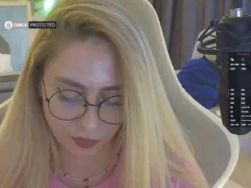 Bongacams Live Sex Cam of -Light-Fury-