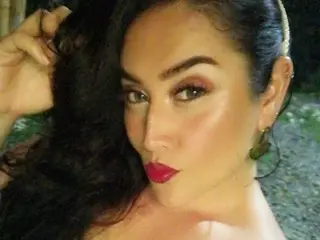 MeganHotCurvy