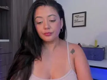 Bongacams Best Webcam of Lauratoro