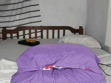 Bongacams Free Porn Cam of petittegoddess254