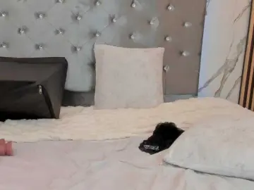 Bongacams Live Sex Cam of vanessaa-squirt