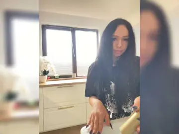 Bongacams Live Sex Cam of LadyOfDesire