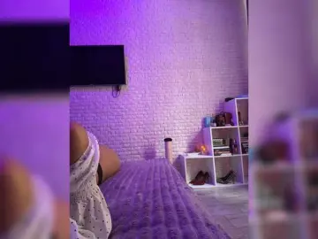 Bongacams Free Live Porn of sweetkira25