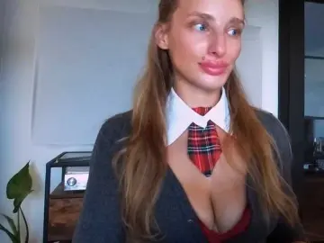 Bongacams Watch Live Sex Cams of MarilynShow