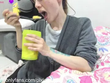 Bongacams Adult Webcams of RevySadashiTrue