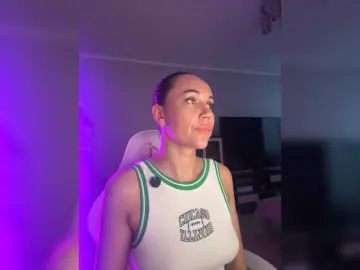Bongacams Sex Chat of QWEENII