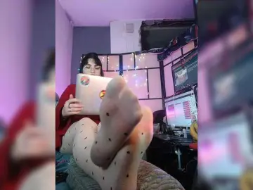 Bongacams Live Sex Cam of monicaangels