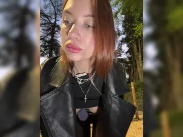 Bongacams Watch Live Sex Cams of Lina69Goddesssss