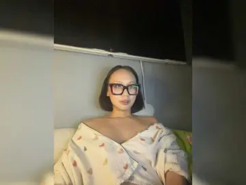 Bongacams Watch Live Sex Cams of Adadollll