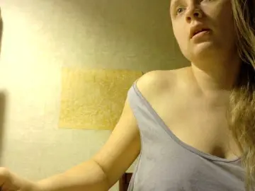 Bongacams Live Sex Cam of esterjohns