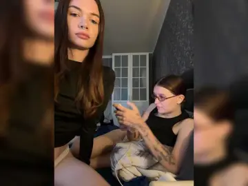 Bongacams Sex Cam of shyyyygirls