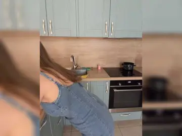 Bongacams Nude Webcam of Incredible123