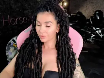 Bongacams Private Sex Chat of -BABAYAGA-