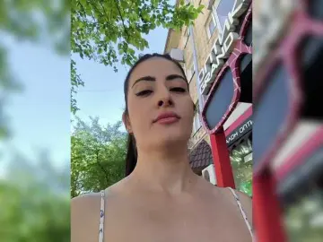 Bongacams Free Live Porn of CrazyPussy07