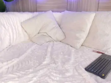 Bongacams Free Live Porn of isabellestorm