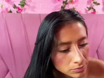 Bongacams Watch Live Sex Cams of SharlotRodriguez