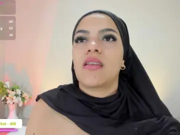 Bongacams Nude Webcam of mhia-paris