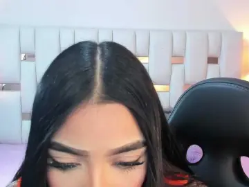 Bongacams Live Sex Cam of NauthyNahomi