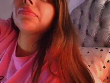Bongacams Free Porn Cam of SallyeLeins