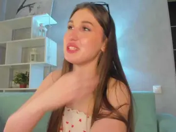 Bongacams Adult Video Chat of Emily-Lews