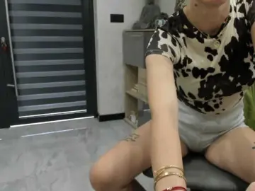 Bongacams Nude Webcam of tattoo-couple