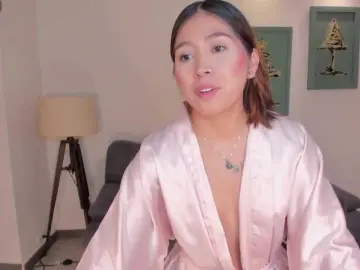 Bongacams Free Live Porn of LillySanders