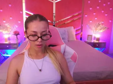 Bongacams Sex Chat of LoveeDove