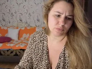 Bongacams Free Live Porn of AvaQueen