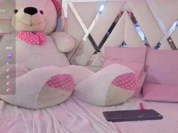 Bongacams Live Sex Cam of MILAH-TAY