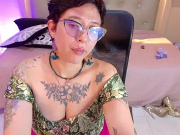 Bongacams Adult Video Chat of chloe-rosse