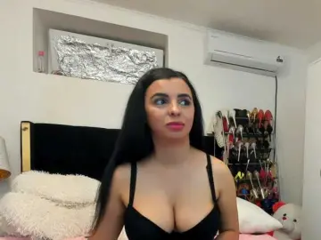 Bongacams Watch Live Sex Cams of JuliaHayes90
