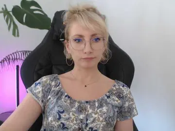 Bongacams Sex Cam of CinderellaMoon