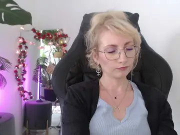 Bongacams Nude Webcam of CinderellaMoon