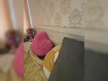 Bongacams Best live sex cam show of U-Moni