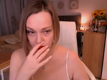 Bongacams Adult Webcam of Tilly-Eliot
