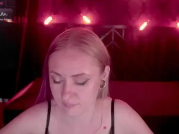 Bongacams Adult Video Chat of DramaQuenns