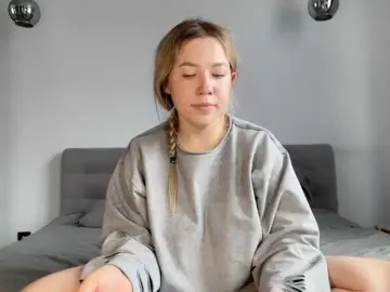 Bongacams Free Live Porn of AlyraSun