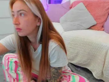Bongacams Best live sex cam show of Reina-Cummings