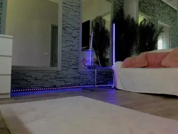 Bongacams Watch Live Sex Cams of Reina-Cummings