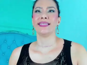 Bongacams Free Porn Cam of PriscilaSmiith25