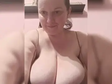 Bongacams Watch Live Sex Cams of LadyAlma